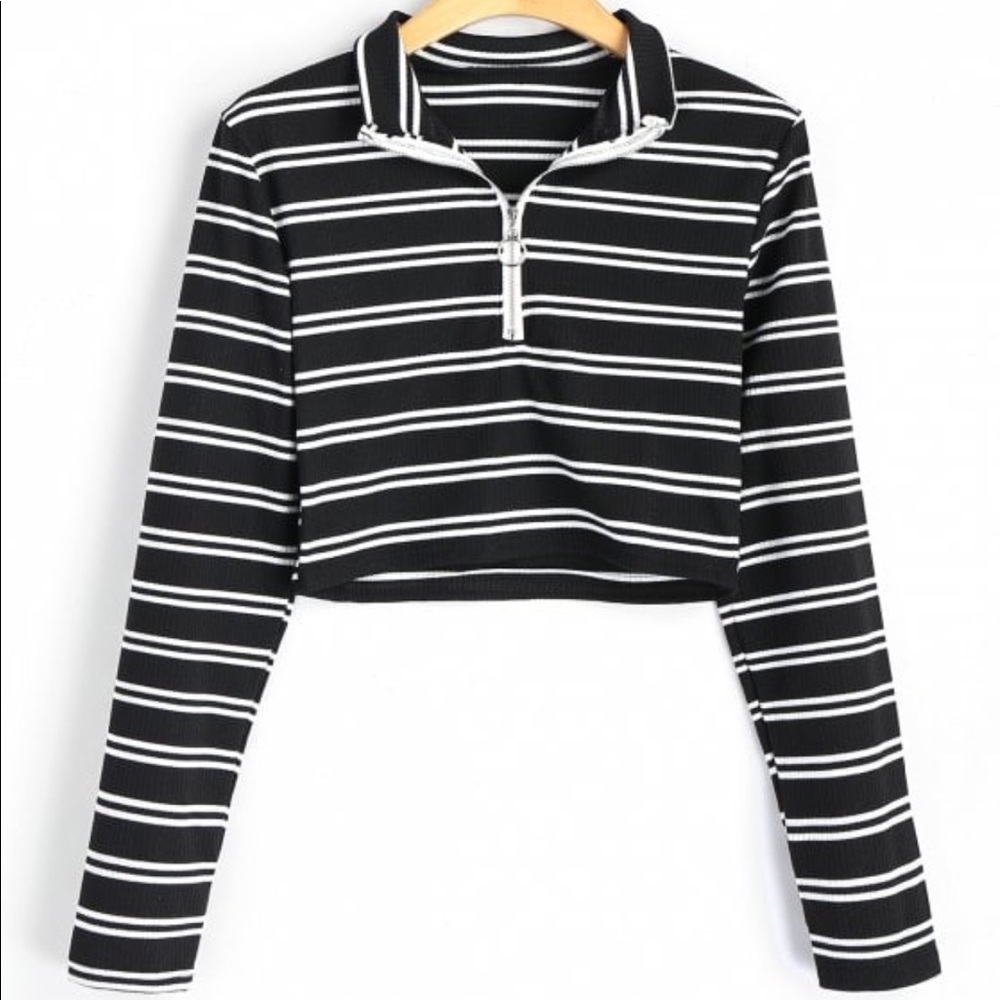 Half Neck Zip stripped knitted top